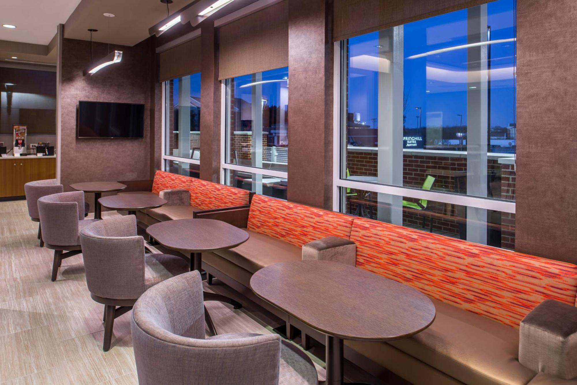 Springhill Suites By Marriott Greensboro Airport Экстерьер фото